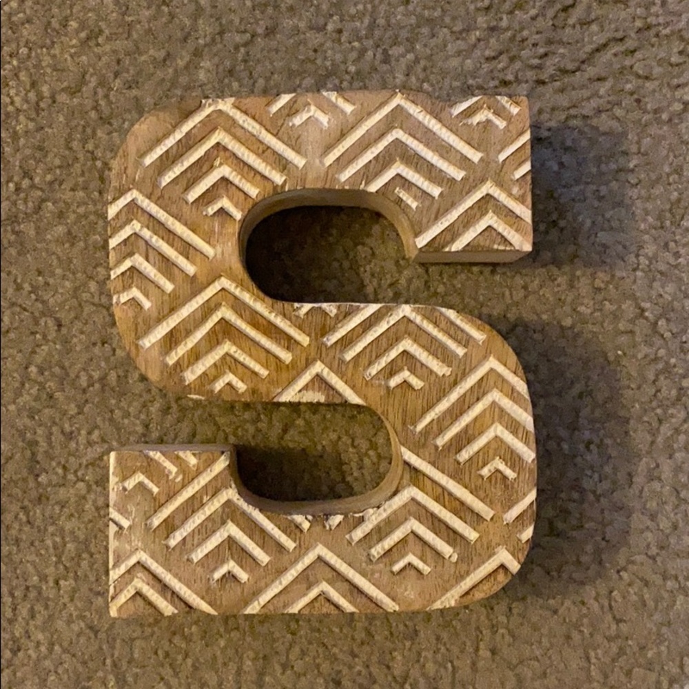 Letter S decor